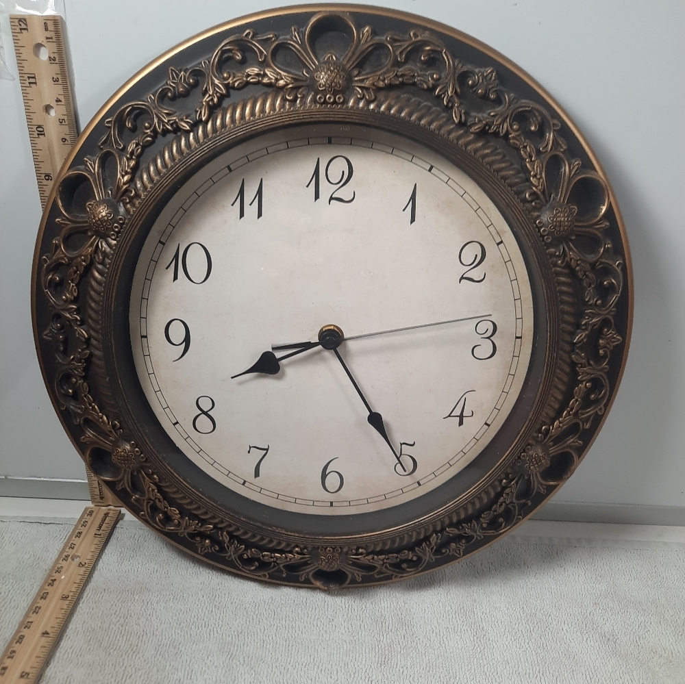 Vintage Wall Hanging Titosh Timepiece